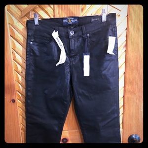 Awesome shiny Black size 8 Lucky’s 🍀